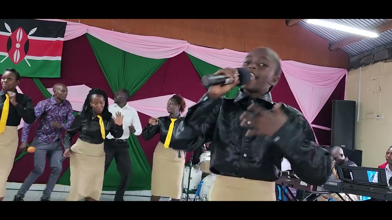 Choir (Esther soloing)