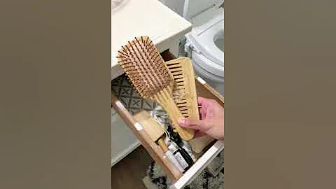 Shop your Zero Waste Bathroom staple items here: www.loveofearthco.com/shop #zerowaste #zerowastepr