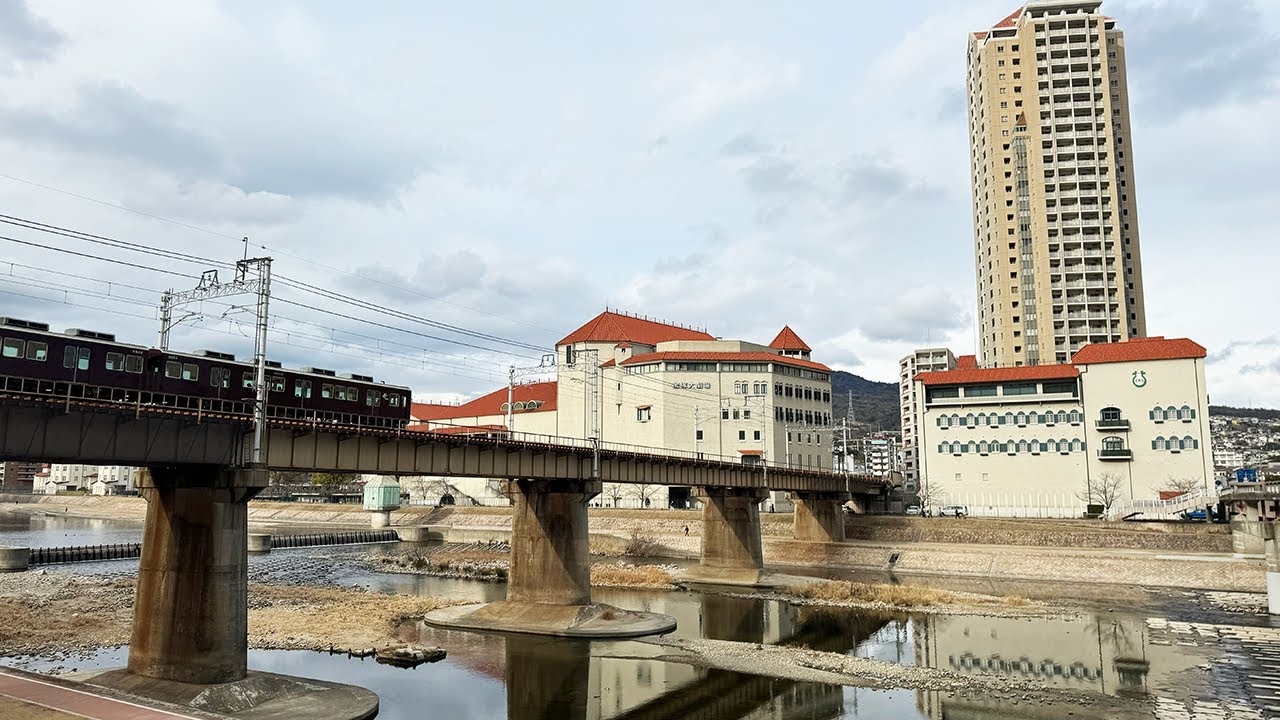兵庫 宝塚の街並みを散歩・4K HDR 60fps
