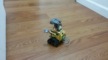 5 inch Arduino Wall-e on patrol