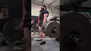 2024 Arnold Strongman and Strongwoman Classic competitors training for the Elephant Bar Deadlift