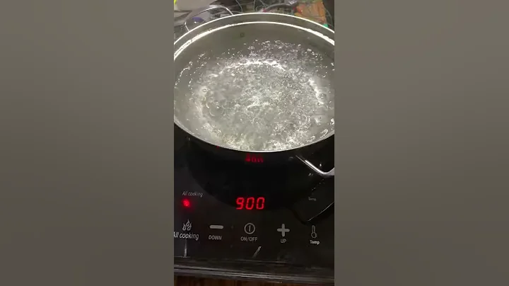 2020 New innovation solar DC battery operated induction cooker Battery stove for outdoor cooking