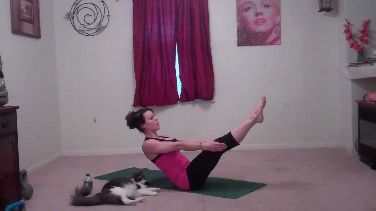 Home Yoga Flow: Melissa Bender Fitness beautycon