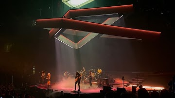 Paramore Performs “Crave” LIVE at Amway Center 6.13.23 Orlando, FL