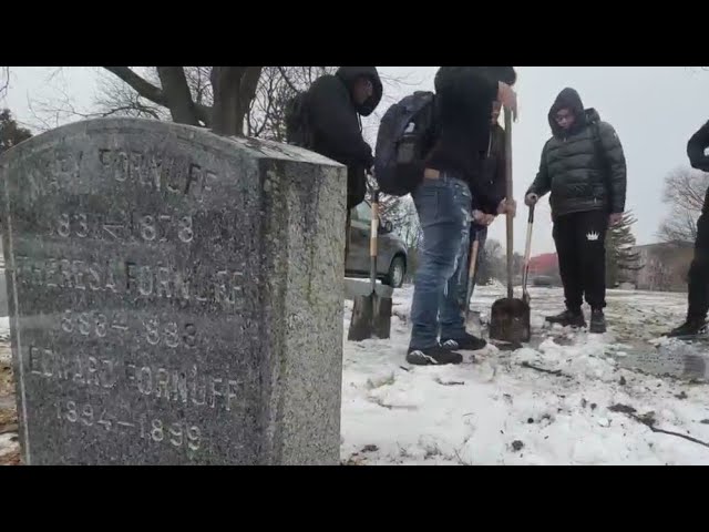 Students Learn Restoration Skills At Woodlawn Cemetery