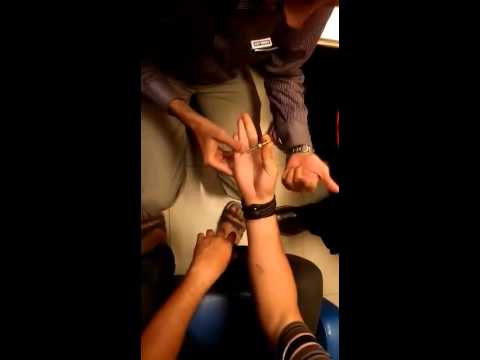 خدعة مبنية على علم الطاقة الكامنة في الجسم