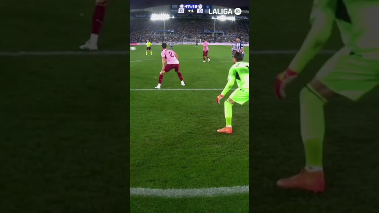 Una acción salvadora del Valencia CF
