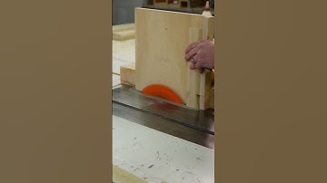 Dovetail half-lap joint