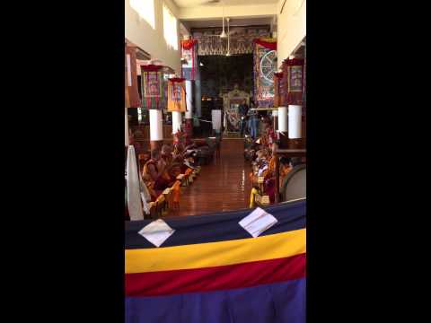 Video: Der Tsuglagkhang-Komplex in McLeod Ganj, Indien