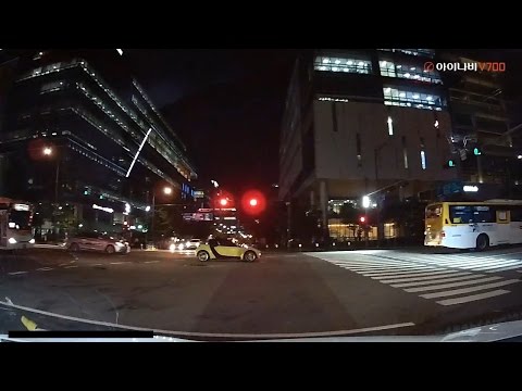 아이나비 V700 전방 야간 주행영상
