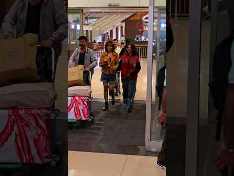 അത ലയ ട യ ന റയ ട യ വരവ ൽക ക ൻ ജനങ ങള കണ ട സന ത ഷമടക ക ൻ ആവ ത അവർ Adhilanoora Shorts