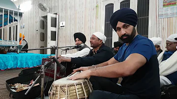 Singer sukhshinder shinda playing tabla  and singer Manjit pappu