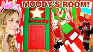 I Built A CHRISTMAS ROOM For MOODY In Adopt Me! (Roblox)