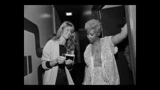 Video thumbnail of "ARETHA FRANKLIN - EVERY GIRL (wants my guy)"