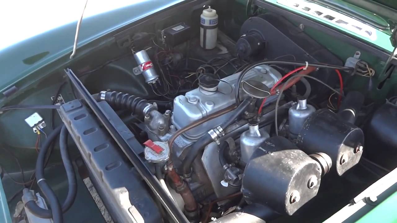 1965 MGB Roadster in action