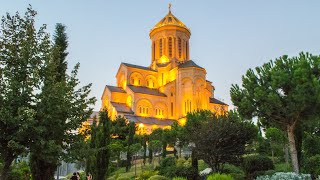 Собор Святой Троицы (Цминда Самеба) в Тбилиси.