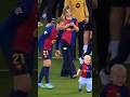 “Pedri puso a su papá de portero… y emocionó a todo el mundo#futbol #shorts #shortsfeed #viral
