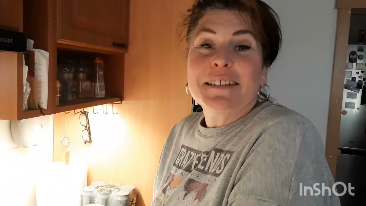 U Evíka v kuchyni  26/25  Dort za studena pro mamku  k 80