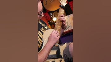 You’ve Never Tapped Minor 7 Arpeggios Like THIS on 8 String 😮