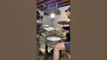 Blink 182 - Aliens Exist