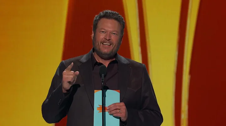Blake Shelton Presents the Award for Entertainer of the Year (Live from the 60th ACM Awards)