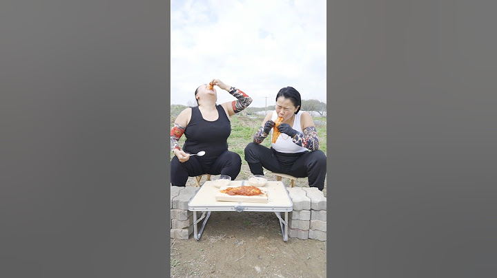 매운 실비김치 먹고 혀 자를 뻔! #shorts
