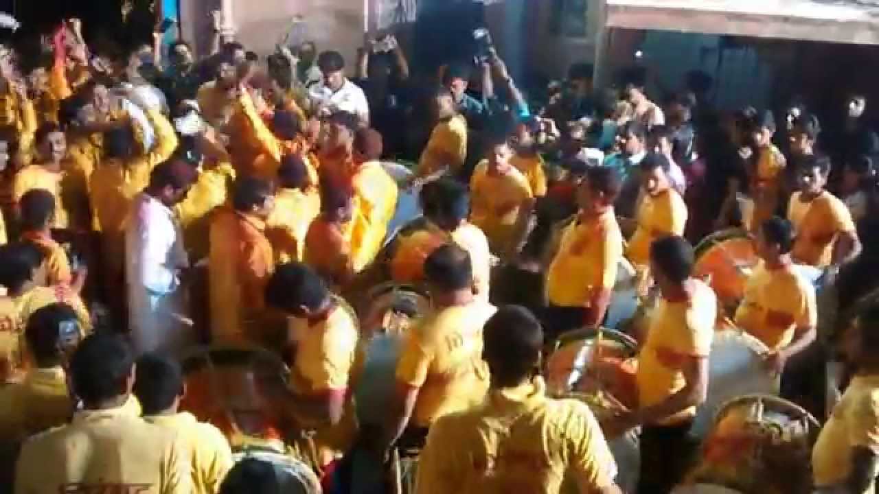 Sodawala Lane Cha Raja Visarjan Miravnuk 2014 - Pirangut Dhol Pathak