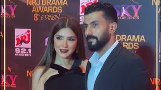 لحظة وصول المخرج محمد سامي وزوجته الفنانة مي عمر لجائزة افضل مسلسل لـ نعمة الافوكاتو