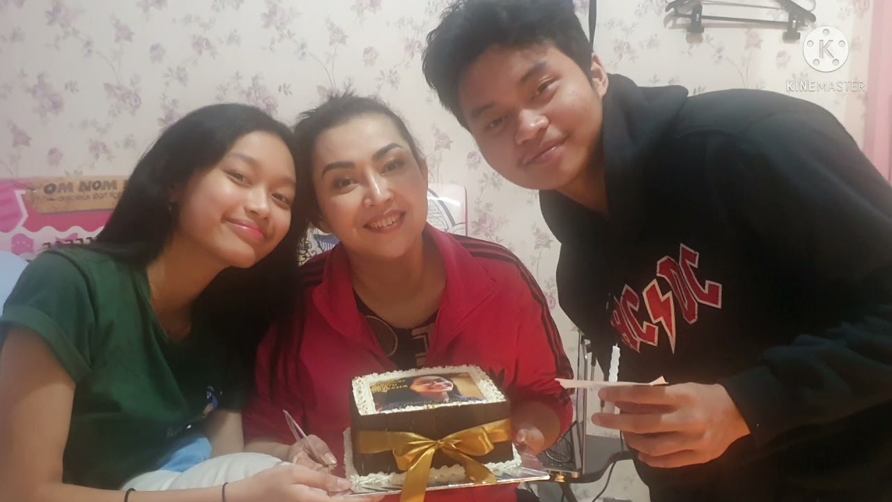 SURPRISE ULANG TAHUN KEISHA, PUTRI RATNA LISTY YANG KE-16.