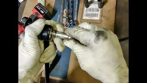 2009 Nissan maxima sway bar link replacement///