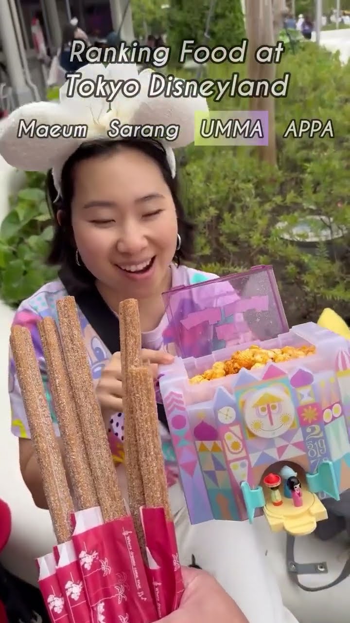 Ranking Food at Tokyo Disneyland! Which one you choosing?