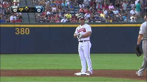 2011/07/27 Uggla extends hitting streak