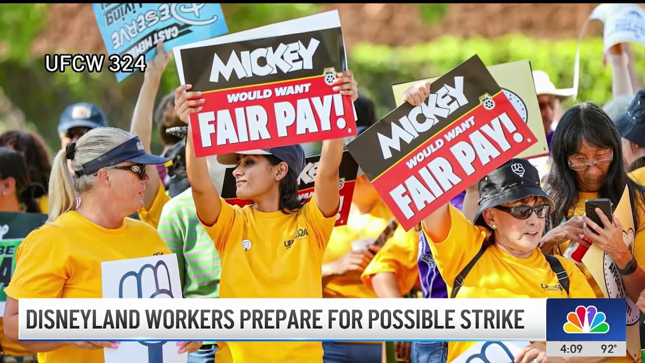 Disneyland workers prepare for possible strike - YouTube