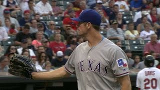TEX@CLE: Hamels strikes out five in seven innings