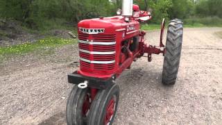 1946 Farmall H With Disc Brakes, PTO, Good Paint And More!!!