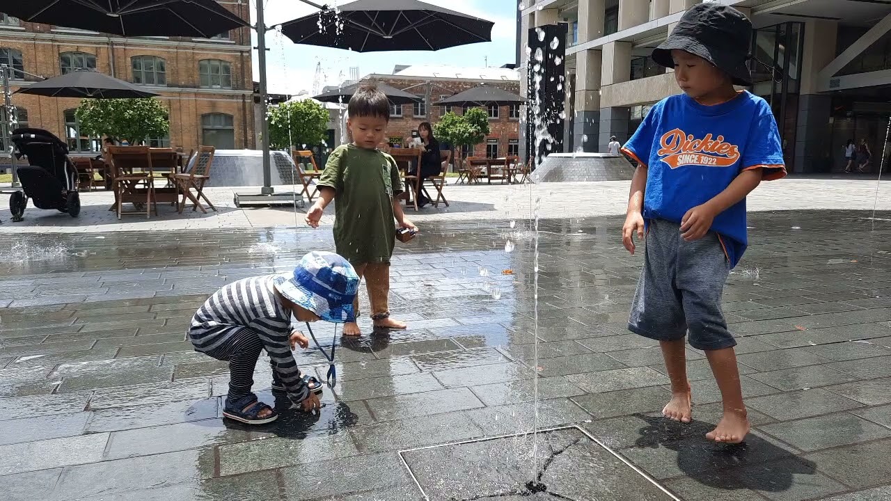 Auckland CBD by pram, bus and ferry