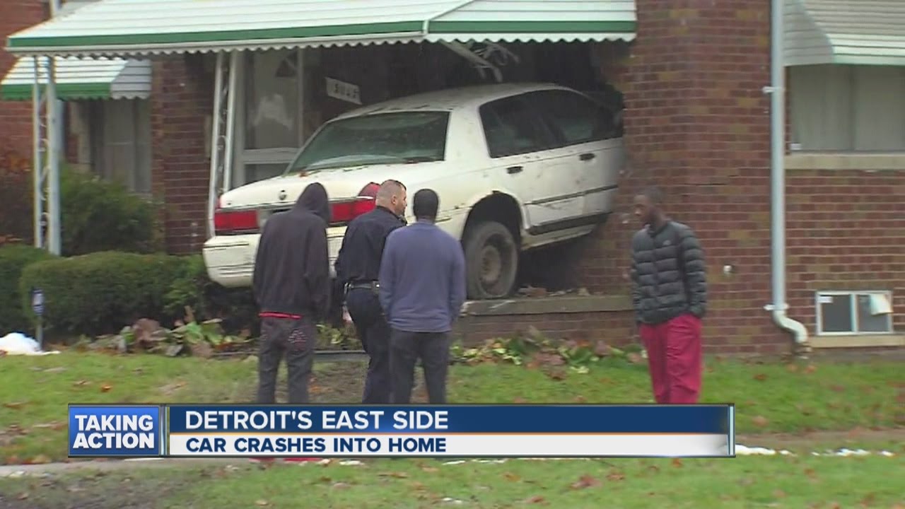 Car crashes into home - YouTube