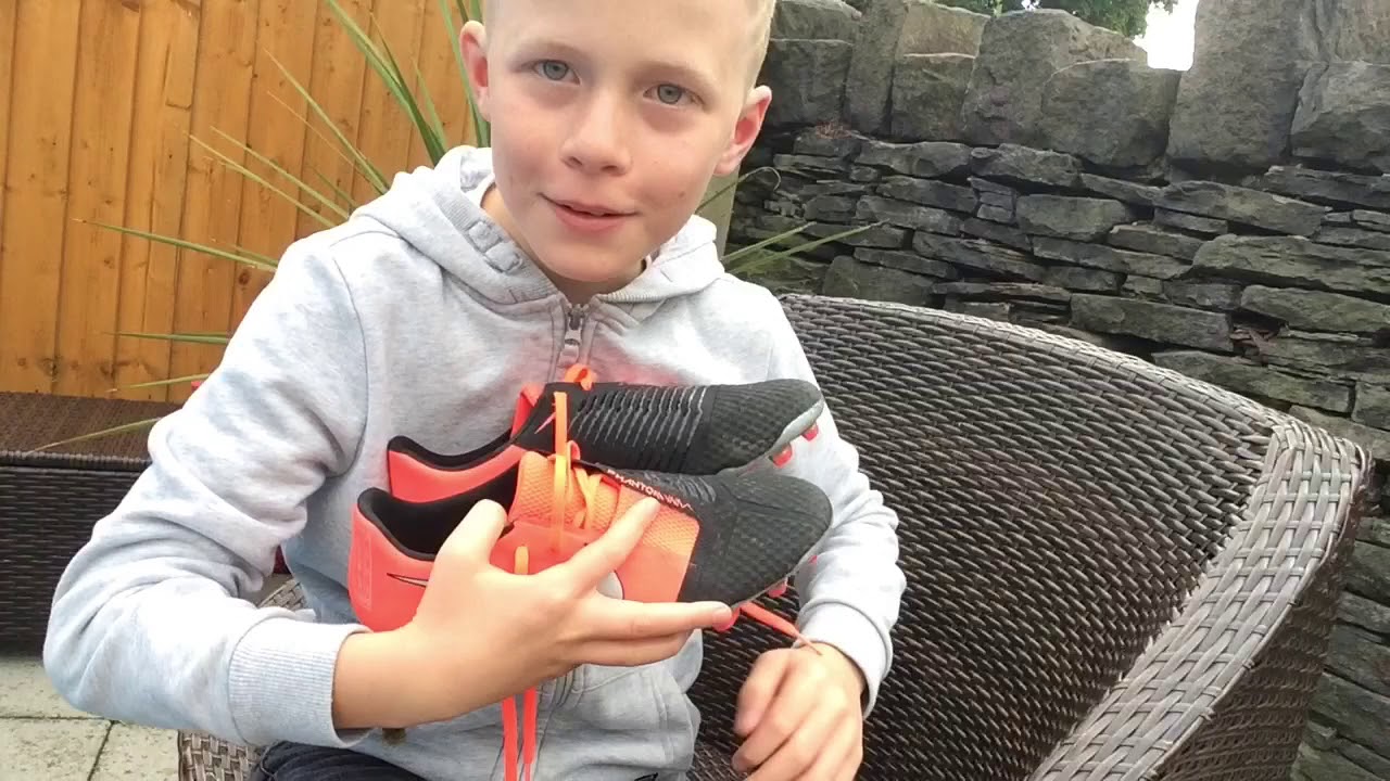 MY NEW FOOTBALL BOOTS! - YouTube