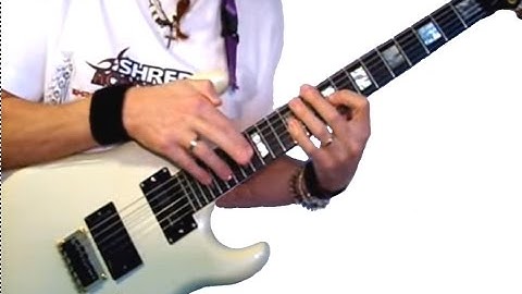 8 Fingers Tapping Guitar + TABS