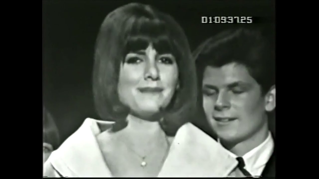 Wendy Hill - "(Gary, Please Don't Sell) My Diamond Ring". Answer record to "This Diamond Ring"