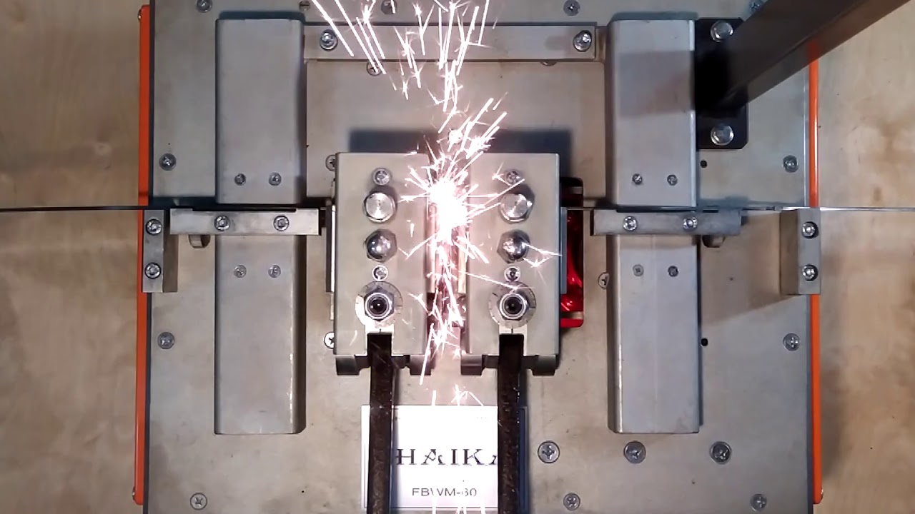 Сварка ленточной пилы (лобзика) 3х0,6 мм в кольцо - YouTube