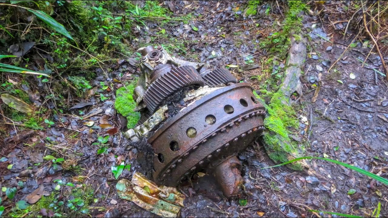 Morro do Carvalho Encontramos o avião de 1967!!