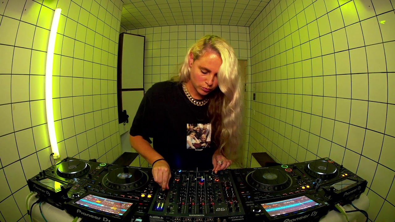 Big Saldo’s Chunkers - Sally C | HÖR - Aug 29 / 2023