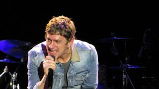 Rob Thomas "Pieces" (Alex Beck on Piano) Live at The Music Box