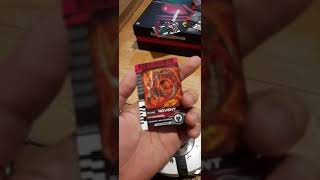 Ryuki Advent & Decade Advent Card. Giọng Ai Hay Hơn ?
