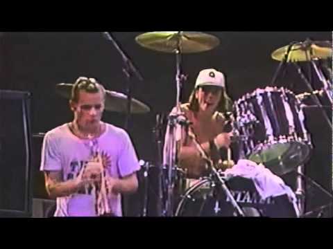 Nirvana - Smells Like Teen Spirit with Flea (RHCP) [Live At Hollywood Rock Festival]