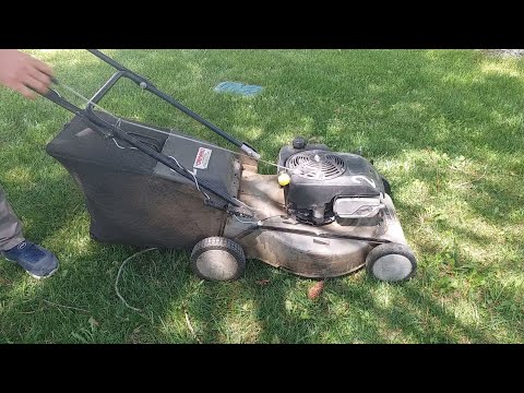 Video: Craftsman çim biçme makinesinde marş motorunu nasıl değiştirirsiniz?