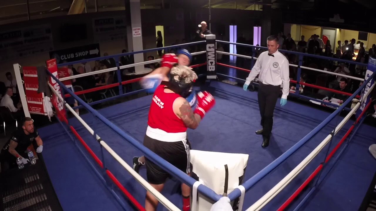 Ultra White Collar Boxing | Darlington | Robyn Molloy VS Chrisie Hall