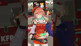 Kiara attacks the cameramen【Takanashi Kiara / HololiveEN】