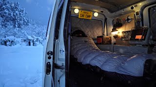 [Snow Country]The longest night in the year. Camping alone in a small car.